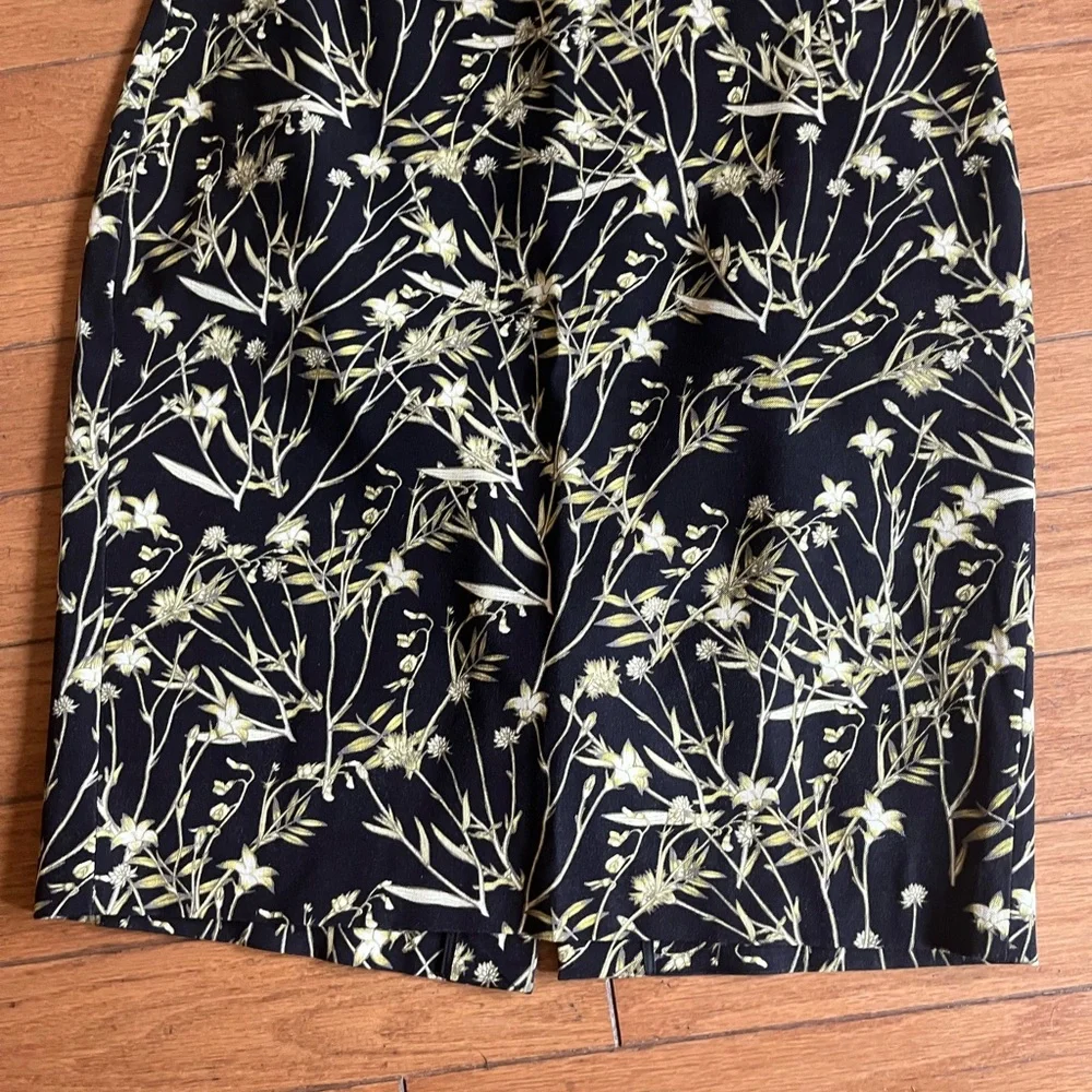 Banana Republic Ladies skirt, 8P